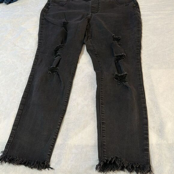Old Navy Black Jeans Jeggings Women’s Size 16 Black Stretch Skinny Mid Rise - Picture 3 of 12